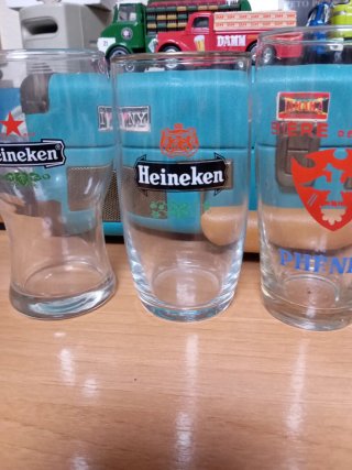 5 Bicchieri da Birra di marche diverse