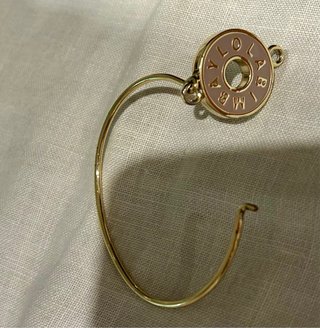 Pulsera Bimba y Lola dorada con logo