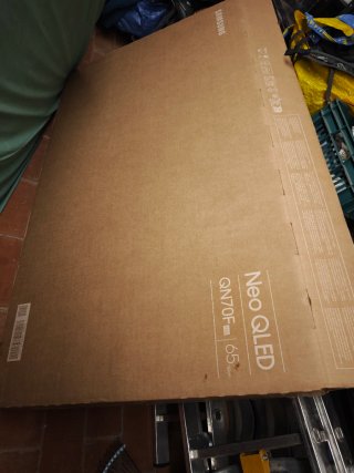 Caja TV Samsung Neo QLED 65