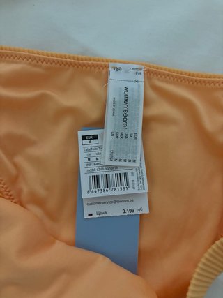 Bikini naranja con textura