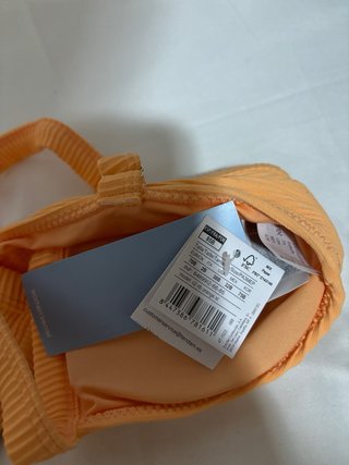 Bikini naranja con textura
