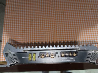 Amplificador JBL 400W