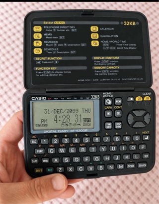 Casio SF-4300BX Digital Diary 32KB Vintage
