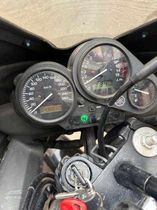 Yamaha FZS600 Naked Negra con del 2003