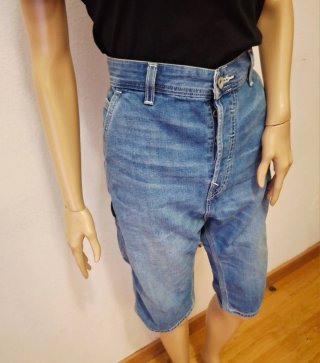 Bermuda Levi's Azul