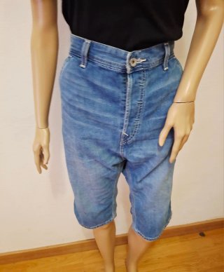 Bermuda Levi's Azul