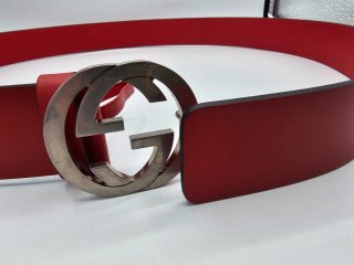 Cintura Gucci Rosso Fibbia GG Argentata. Nuovo