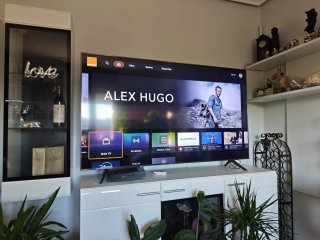 TV Samsung 65' y 4K como nueva