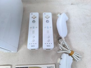 Consola Nintendo Wii + Juegos y Accesorios