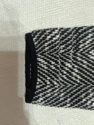 Chaqueta tejida blanco y negro