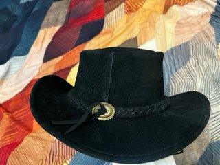 Cappello da cowboy nero