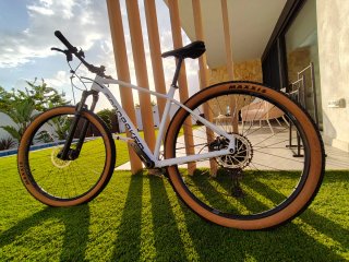 Bicicleta Montaña Mondraker Blanca