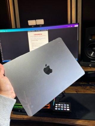 MacBook M2 como nuevo, 97% batería 8 gb RAM, 256gb