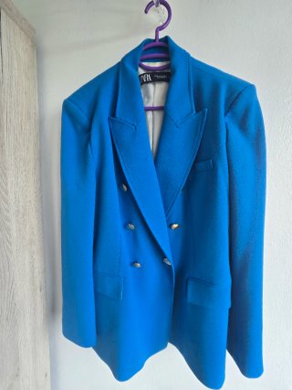 Blazer entallada cruzada mujer Zara