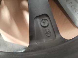 Llantas 18” Toyota RAV4 Originales