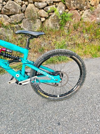 Bicicleta Commencal Furious