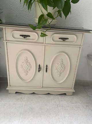 Mueble recibidor antiguo beige y dorado Salamanca