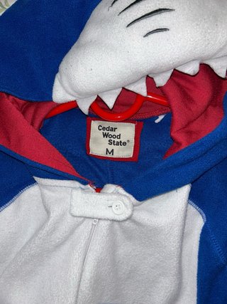Pijama Tiburón Talla M Cedar Wood State