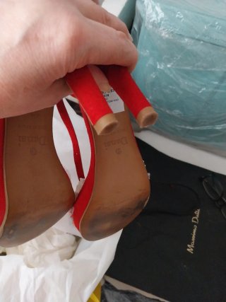Sandalias Dansi tacón rojo piedras multicolor