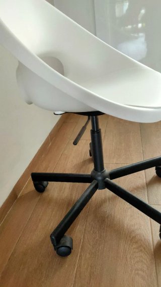 Silla de escritorio moderna blanca