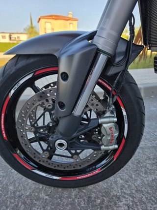 Ducati Multistrada 1200S Blanca.