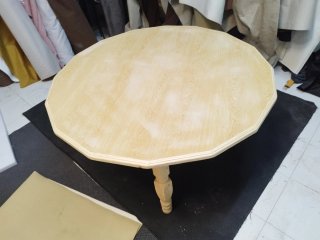 Mesa de madera octogonal