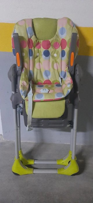 Trona infantil con cojín estampado