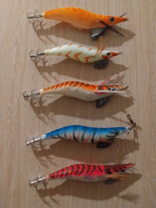 5 señuelos para pesca (pajaritos)