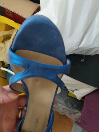 Sandalias tacón azul brillante ALICIA RUEDA