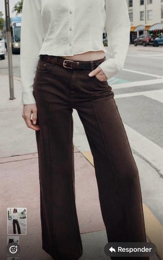 Pantalón ancho marrón con cinturón