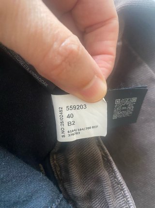 Pantalón ancho marrón con cinturón