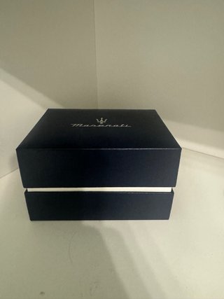 Reloj Maserati Caja y Papeles