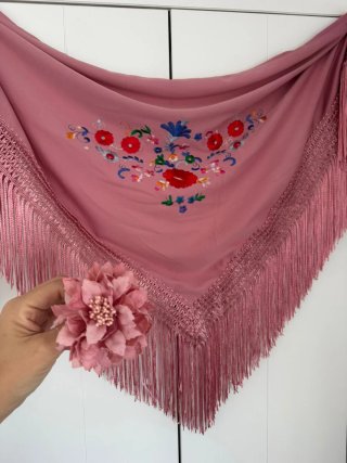 Mantoncillo niña rosa + flor flamenca