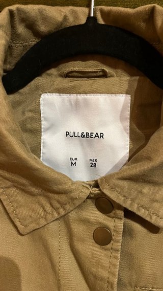 Chaqueta Pull and Bear verde/marrón