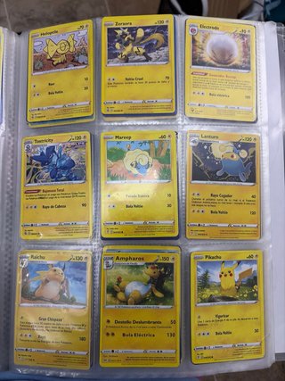 Cartas Pokémon V - Rayquaza, Inteleon, Lucario y m