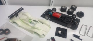 Coche Scalextric y repuestos