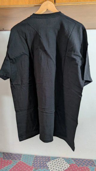 Camiseta Leihotikan Negra