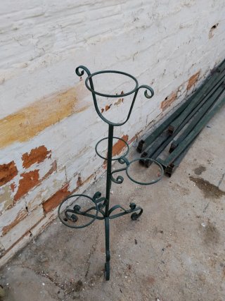 Soporte 4 macetas metal verde