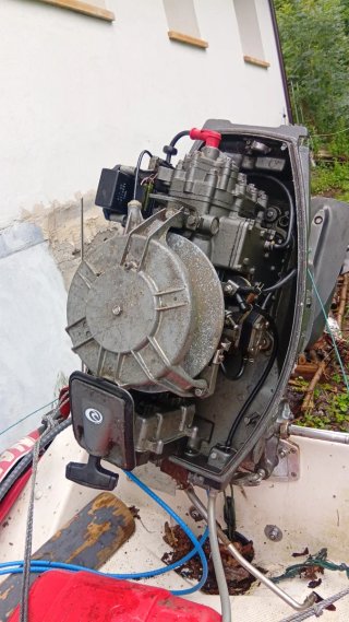 Motor 40 cv Lancha Zodiac semirrigida + remolque