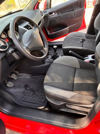 Peugeot 207 2007