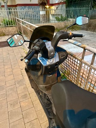 Daelim S3 125cc Maxi Scooter Negra