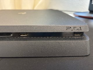 PS4 Slim 1TB Nera + 2 Controller + Giochi