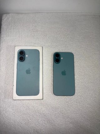 iPhone 16 Verde 128GB Poco Uso