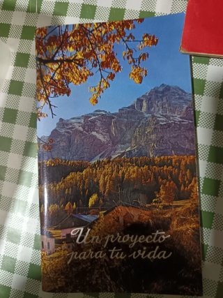 Lote religioso antico: Libri e altro