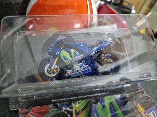 Yamaha YZR-M1 2015 Valentino Rossi Moto GP