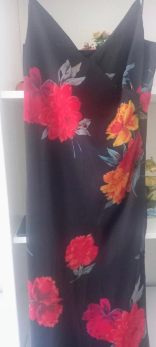 Vestito lungo floreale nero e rosso
