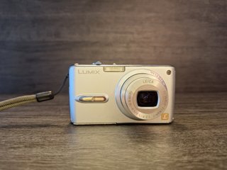 Panasonic Lumix DMC-FX07 Cámara Digital 7.2MP