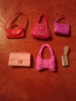 Armario Barbie con Accesorios
