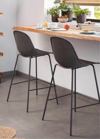 2 taburetes altos kave home
