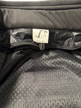 Chaqueta de moto negra